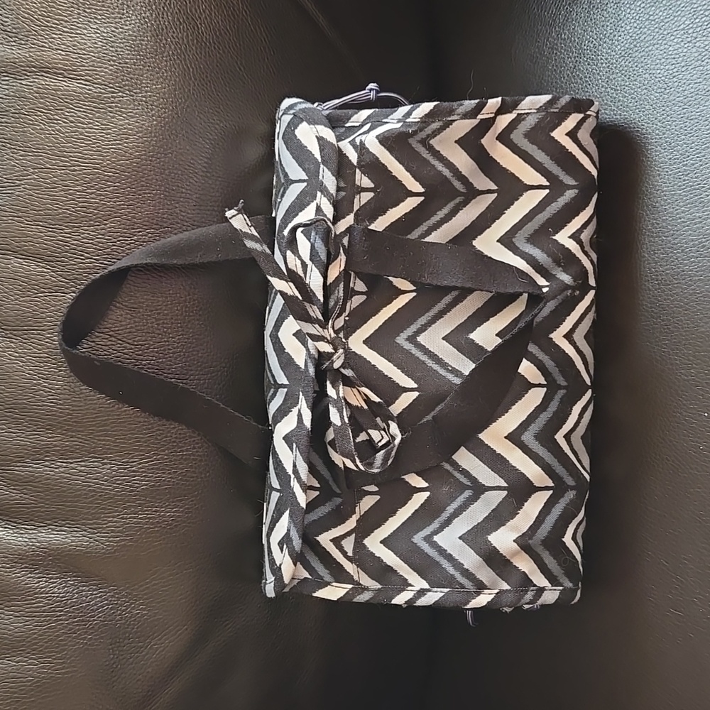 Vera Bradley hanging organizer